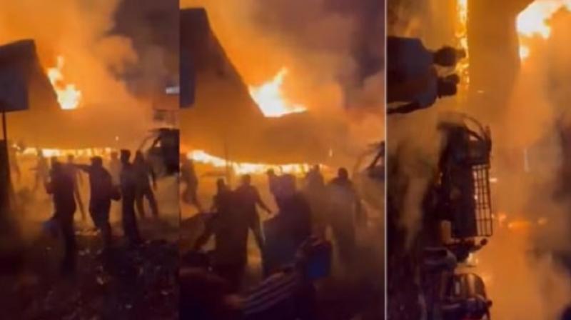 Hoshiarpur: A fire broke out in a furniture house due to falling crackers