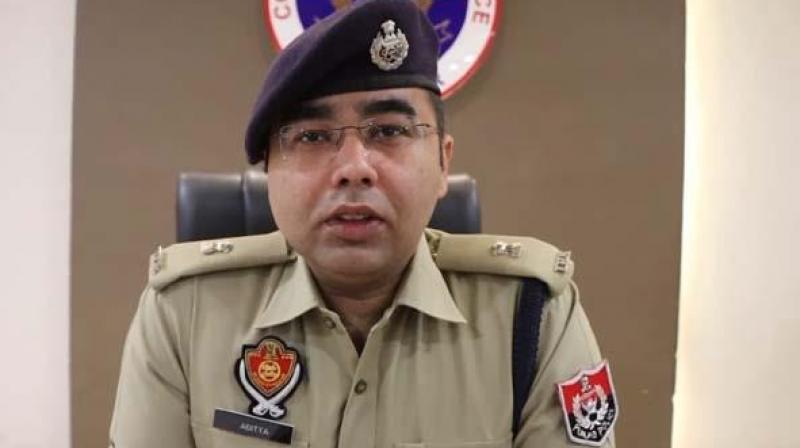 ਪੁਲਿਸ ਅਧਿਕਾਰੀ  