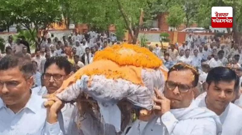 ਕੈਪਟਨ ਅਭਿਮਨਿਊ ਦੀ ਮਾਂ ਦੀਆਂ ਅੰਤਿਮ ਰਸਮਾਂ