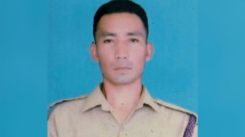 Serto Thangthang Kom