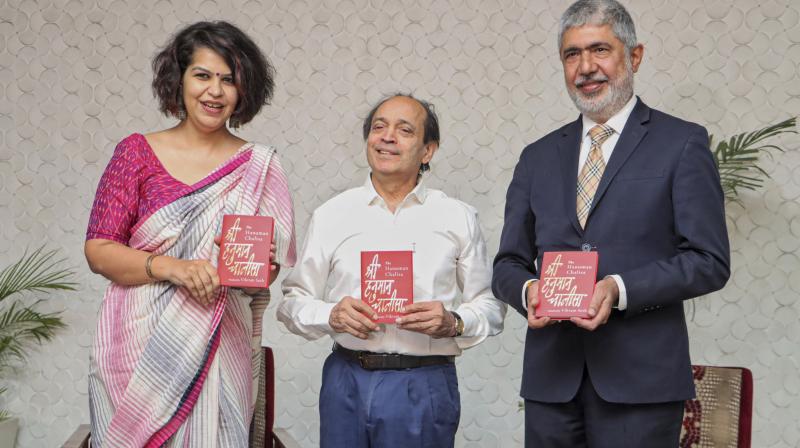 New Delhi: Author Vikram Seth and others release the English translation of Hanuman Chalisa.. (PTI Photo)