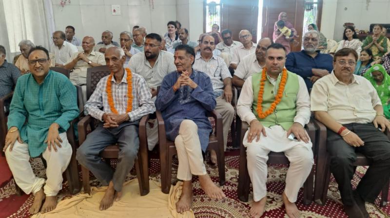 Mr. Yogesh Dhingra Councilor (M C Chandigarh) (Second from Right) was also present in Katha Samapan of Shiva Maha Puran in Sanatan Dharm Mandir Sector 38 C Chandigarh. 