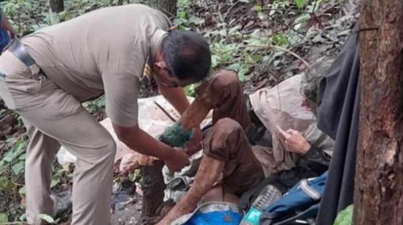 Police recuing American woman.