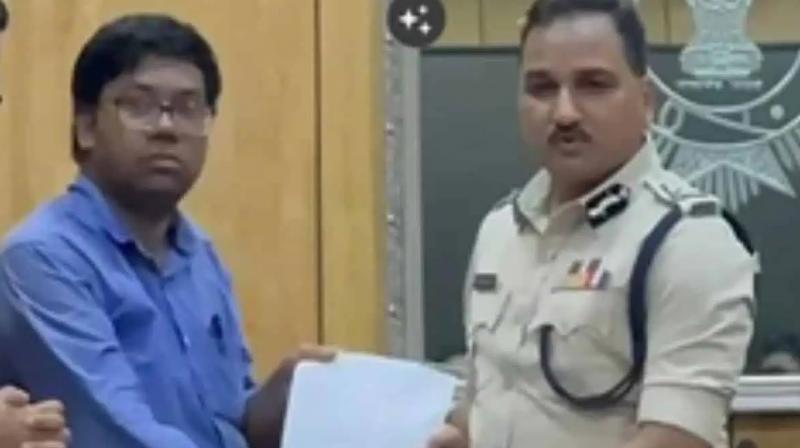 Protesting doctors met the police commissioner