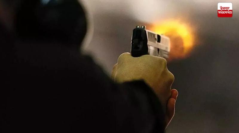 Firing took place due to clash between two groups in Jalandhar Latest News in Punjabi