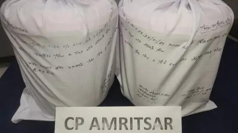 Amritsar police arrested drug smuggler 