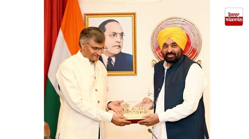 ਮੁੱਖ ਮੰਤਰੀ ਨੇ ਨੀਤੀ ਆਯੋਗ ਦੀ ਉੱਚ ਪੱਧਰੀ ਟੀਮ ਅੱਗੇ ਸੂਬੇ ਦੀਆਂ ਮੰਗਾਂ ਜ਼ੋਰਦਾਰ ਢੰਗ ਨਾਲ ਚੁੱਕੀਆਂ