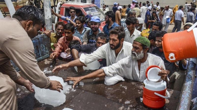 450 deaths in 4 days due to terrible heat in Karachi Pakistan News in punjabi 