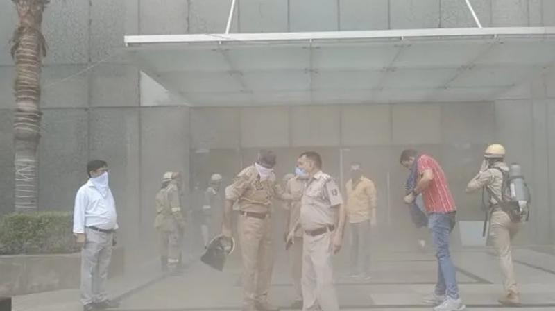 ਮਾਲ ਅੰਦਰ ਲੱਗੀ ਅੱਗ ਕਾਰਨ ਫੈਲਿਆ ਧੂੰਆਂ 