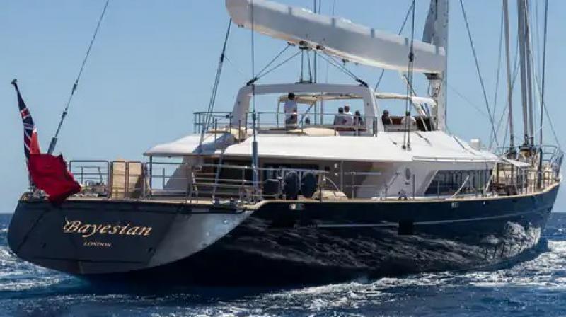 7 missing, 15 rescued due to boat sinking in Italy