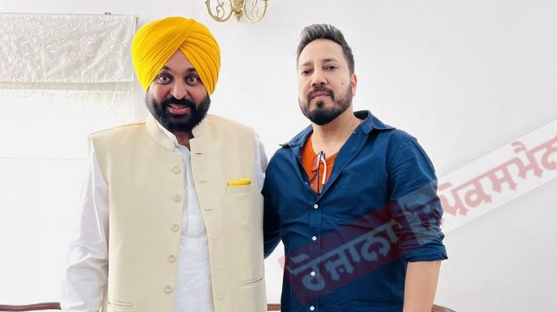 Mika Singh Meets CM Bhagwant Mann