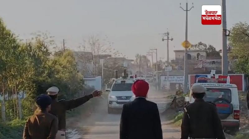  ਆਪ ਦੇ ਕੌਮੀ ਕਨਵੀਨਰ ਅਰਵਿੰਦ ਕੇਜਰੀਵਾਲ ਪਹੁੰਚੇ ਧਮਧੱਜ ਵਿਪਾਸਨਾ ਸਾਧਨਾ ਕੇਂਦਰ