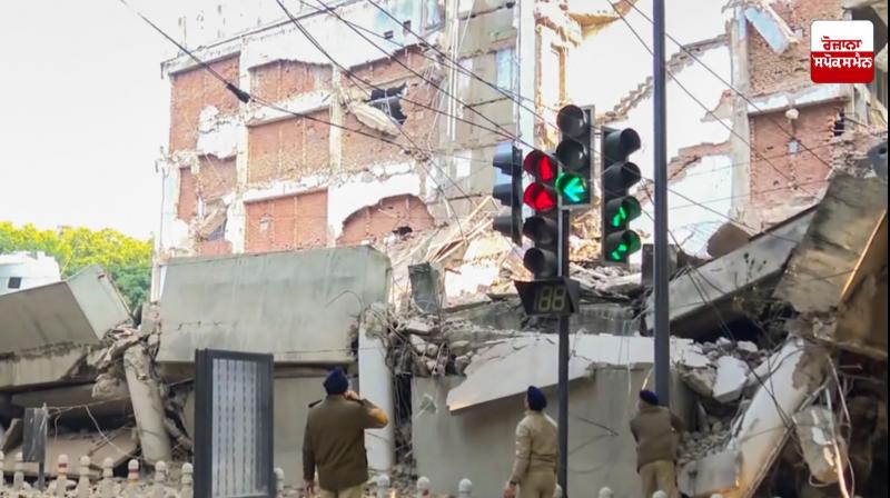  Chandigarh Building Collapsed News in punjabi 