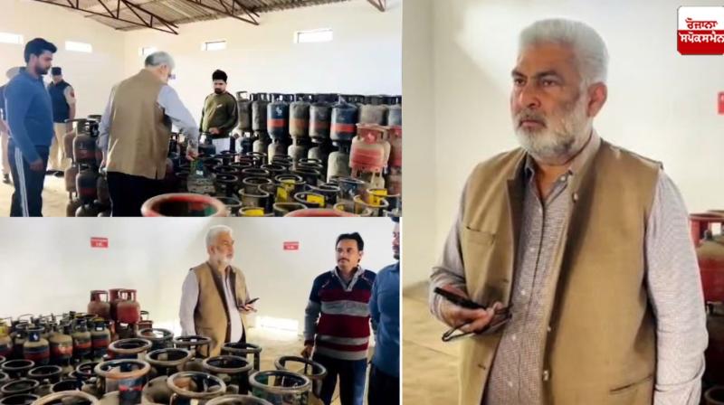 Minister Lal Chand Kataruchak checked Dinanagar Gas Service