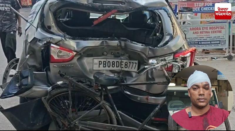 Accident outside former minister Manoranjan Kalia's house