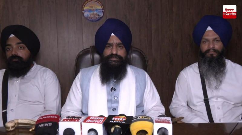 Jathedar of Shri Akal Takht Sahib Giani Kuldeep Singh reached Gargaj Delhi