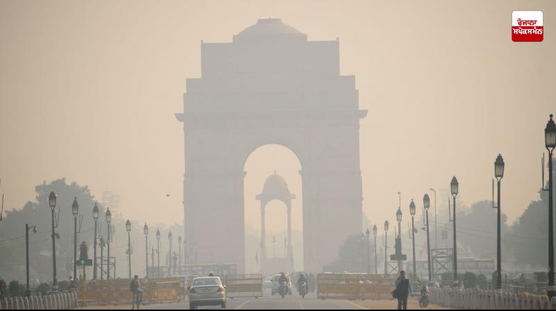 Pollution levels increase in Delhi ahead of Diwali