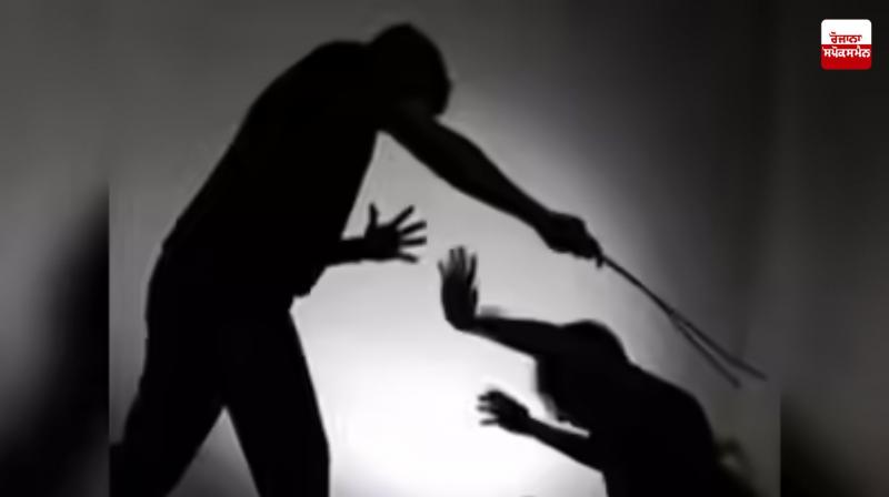 Brutally beating up the children of the workers