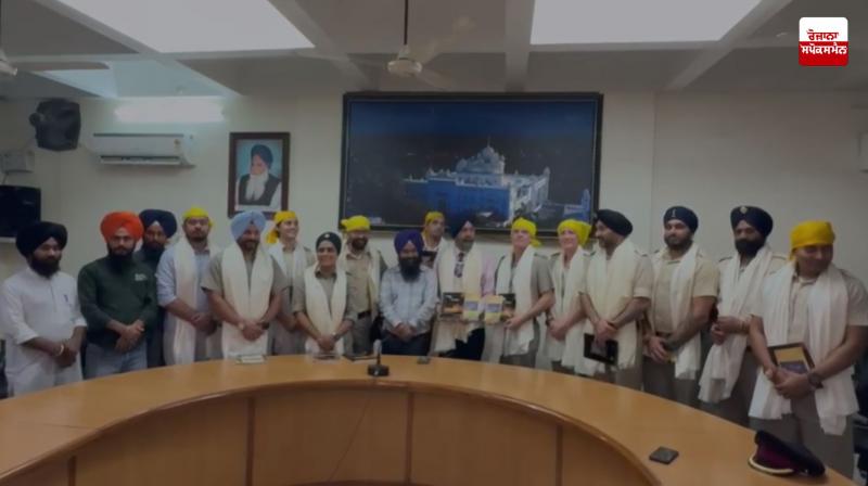A delegation from the Royal Military Academy Sandhurst, United Kingdom, England, reached Takht Sri Keshgarh Sahib