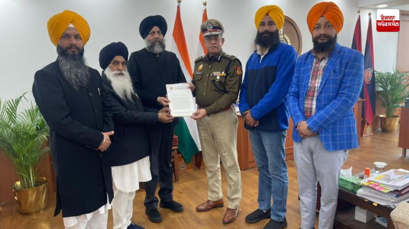 SGPC delegation meets Delhi Police Commissioner