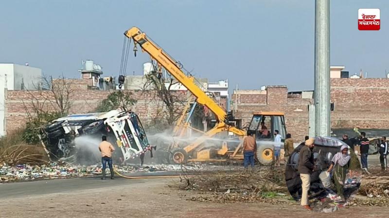 A tanker filled with petrol overturned in Kapurthala