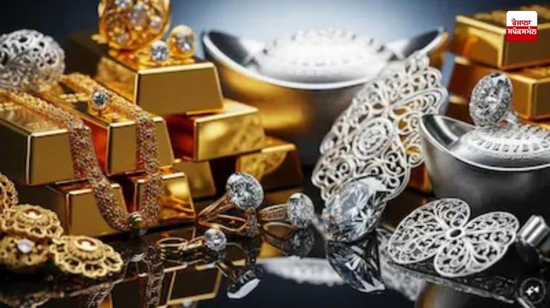 Silver price falls by Rs 13,500 to Rs 2.55 lakh per kg