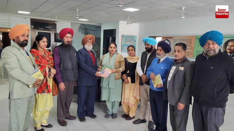 Eminent writers looked with admiration at the 'high standard of Baba Nanak'