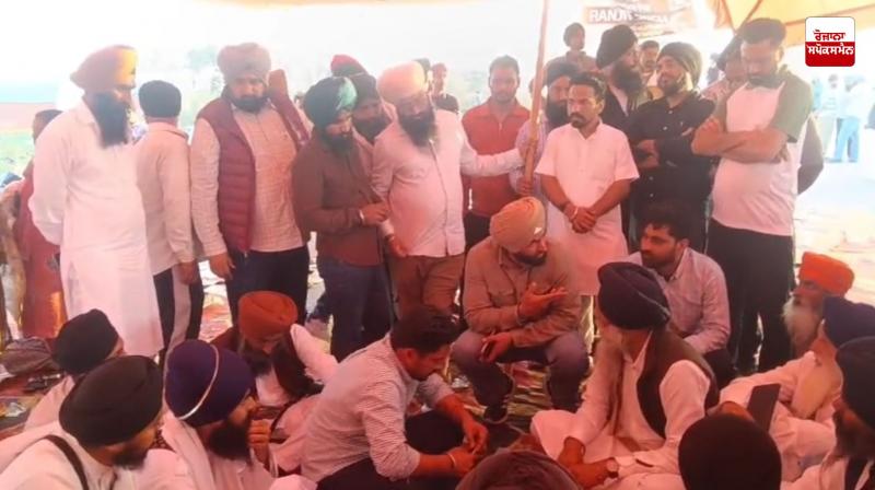 Massive protest in Gurdaspur over Ranjit Singh encounter case