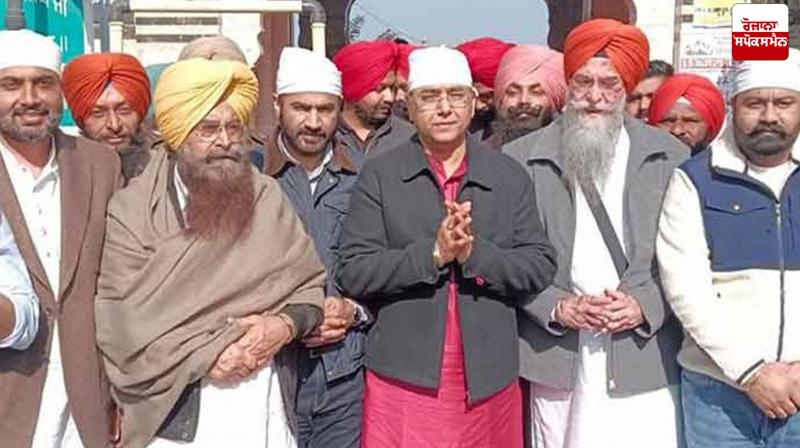 ਮੇਲਾ ਮਾਘੀ ਮੌਕੇ ਵਿਧਾਨ ਸਭਾ ਸਪੀਕਰ ਤੇ ਕੈਬਨਿਟ ਮੰਤਰੀਆਂ ਨੇ ਗੁਰਦੁਆਰਾ ਟੁੱਟੀ ਗੰਢੀ ਸਾਹਿਬ ਟੇਕਿਆ ਮੱਥਾ 