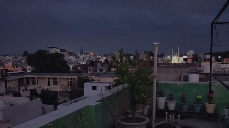 ਅੰਮ੍ਰਿਤਸਰ ’ਚ ਮੌਸਮ ਦਾ ਬਦਲਿਆ ਮਜਾਜ, ਅਸਮਾਨ ਨੂੰ ਕਾਲੇ ਬੱਦਲਾਂ ਨਾਲ ਢੱਕਿਆ