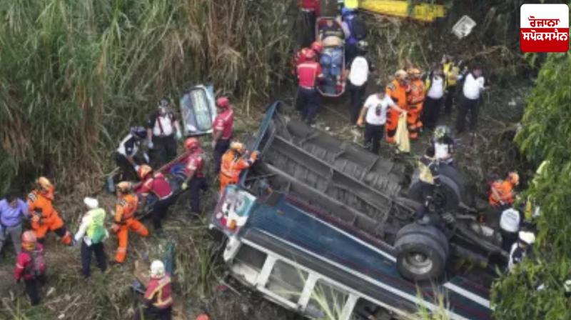 Bus falls into ravine in Guatemala, 55 dead