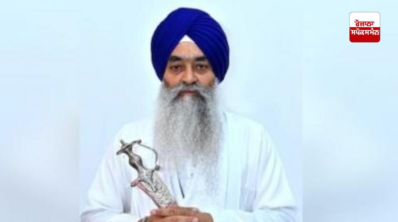 It is unfortunate that the sarpanch wearing a kakar was not allowed to enter the 15th August function at the Red Fort.