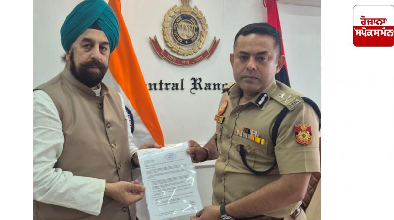 BJP National Spokesperson R.P. Singh meets Police Commissioner regarding misbehavior of Sikh Sarpanch at Red Fort