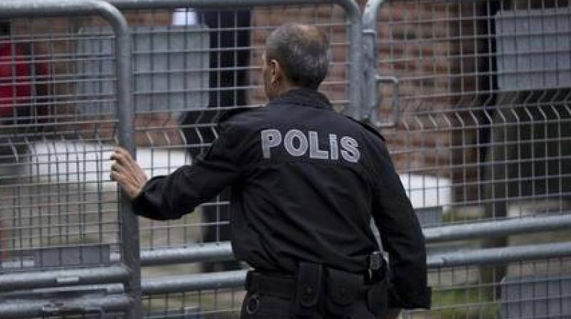 Kurdish militants attack Turkish police, kill themselves