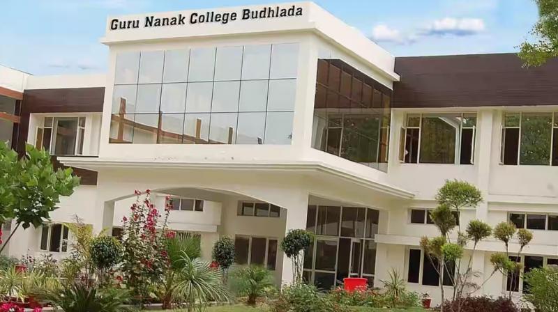  Guru Nanak College Budhlada NAIC got an important status, included in the best institutions of the country