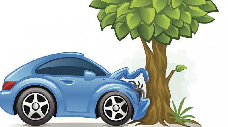 ਕਾਰ ਦਰੱਖਤ ਨਾਲ ਟਕਰਾਈ