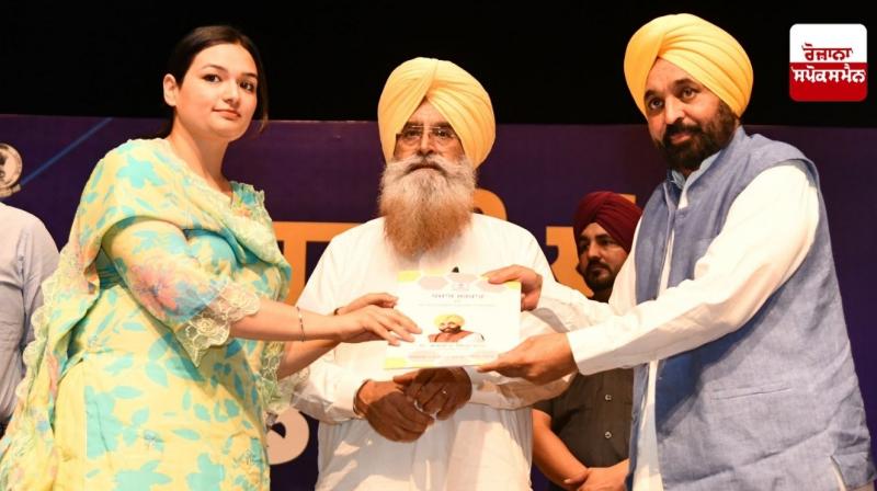 ਮੁੱਖ ਮੰਤਰੀ ਵੱਲੋਂ ਨਵੇਂ ਭਰਤੀ ਹੋਏ ਨੌਜਵਾਨਾਂ ਨੂੰ ਭ੍ਰਿਸ਼ਟਾਚਾਰ ਅਤੇ ਨਸ਼ਿਆਂ ਵਿਰੁੱਧ ਜੰਗ ਦੇ ਸਿਪਾਹੀ ਬਣਨ ਦਾ ਸੱਦਾ