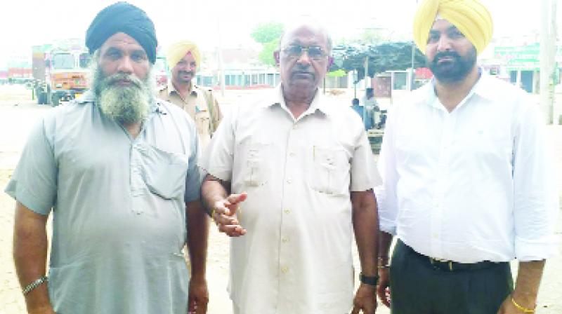 Babu Parkash Chand Garg in talks with Spokesman