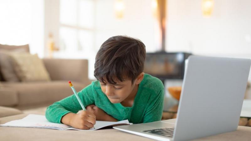 Private school decision on online studies and student fees