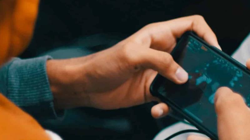  Addicted to online games, the youth stole 36 lakh rupees from the account