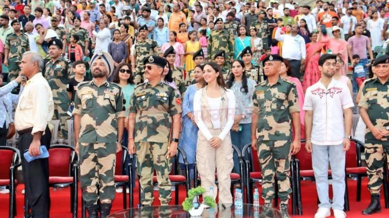 Actress kiara advani visited the Attari Border & witnessed the Retreat Ceremon