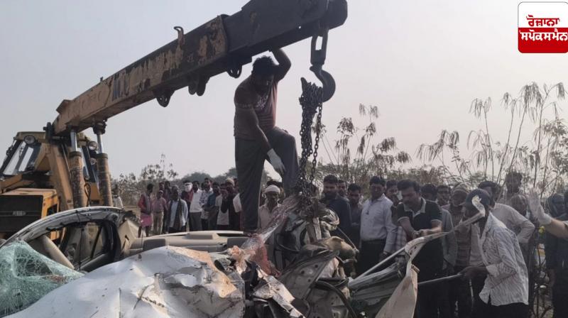 Terrible road accident in Dhamtri: Truck and car collide, 4 including 3 CRPF jawans die