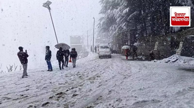 Snowfall in Himachal-Uttarakhand: 3 inches of snow on roads in Shimla, more than 1000 vehicles stuck in Atal Tunnel