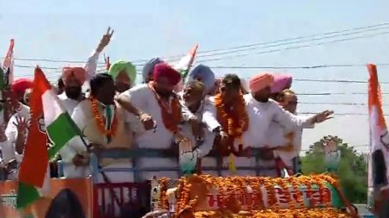 Munish Tiwari Road Show