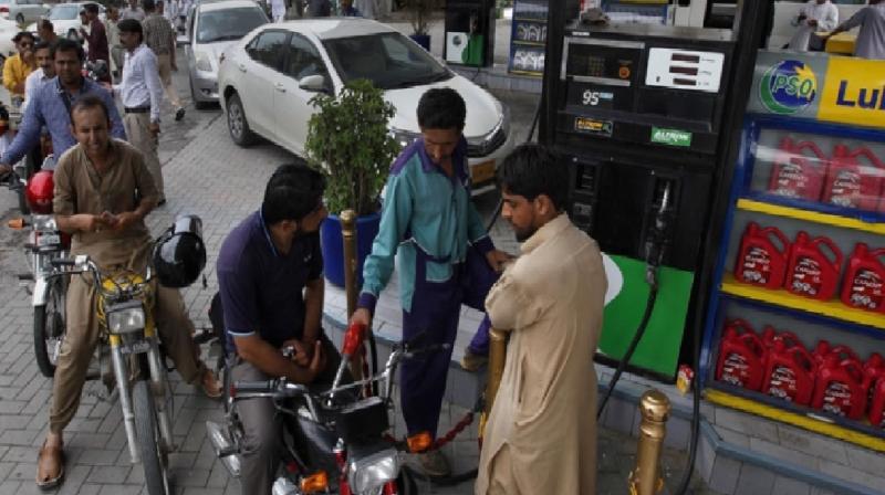 Petrol and diesel price hike news Pakistan