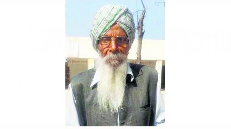 Former soldier Captain Gurcharan Singh who was honored with the President's Award passed away