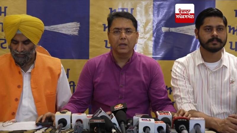 ਜ਼ਿਮਨੀ ਚੋਣ ਪ੍ਰਚਾਰ ਦੌਰਾਨ ਅਮਨ ਅਰੋੜਾ ਦਾ ਬਿਆਨ,  ਕਿਹਾ -ਅਸੀਂ ਦੋਸ਼ ਲਗਾਉਣ ਦੀ ਰਾਜਨੀਤੀ ਨਹੀਂ ਕਰਦੇ’’