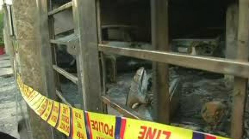 4 dead after fire kohat enclave delhi