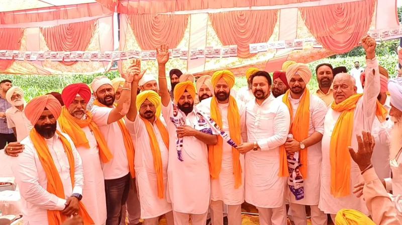 Akali leader Kulwinder Singh Dera join AAP 