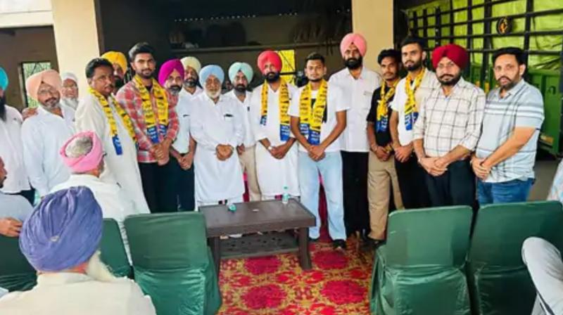 Khanna News: Many Congress leaders joined AAP before Panchayat elections